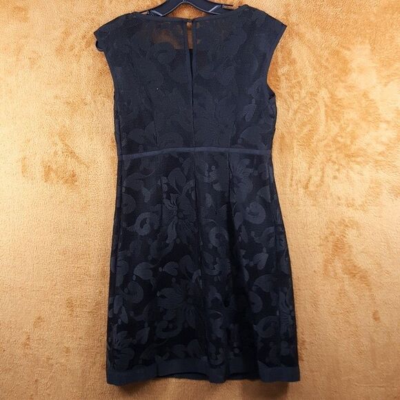 LAUNDRY SHELLI SEGAL Sheath Dress Size 4 Black Lace Overlay Empire Waist - Picture 2 of 9